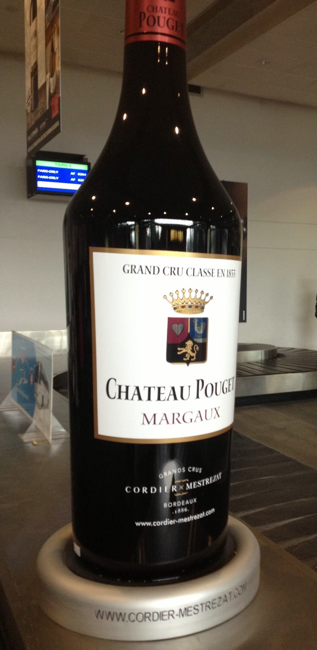 Aeroporto_Bordeaux_garrafa