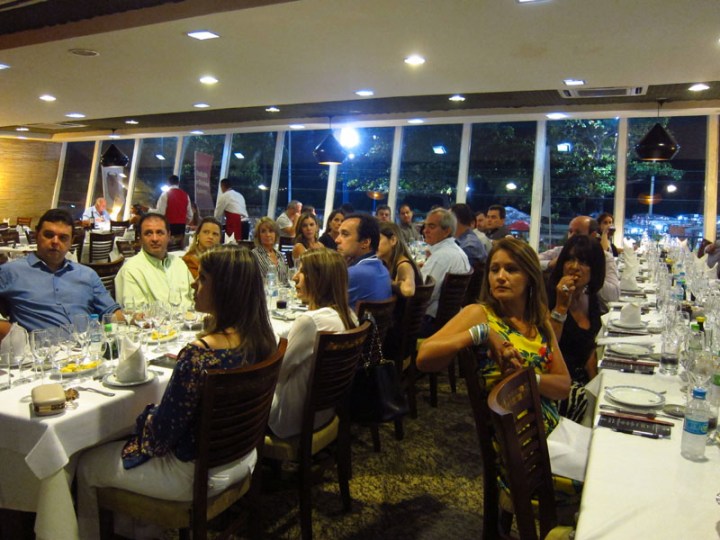 Aracuri_Boi_Negro_800x600 (6)