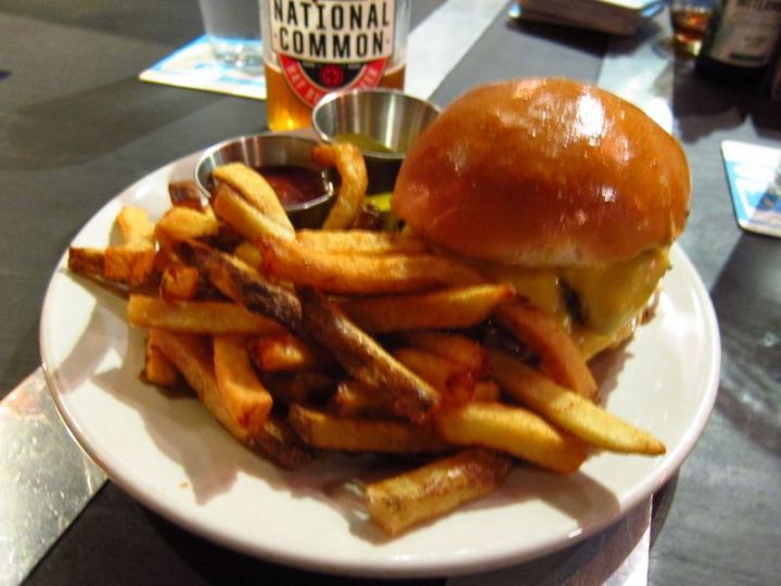 Holeman_Finch_TheBurger